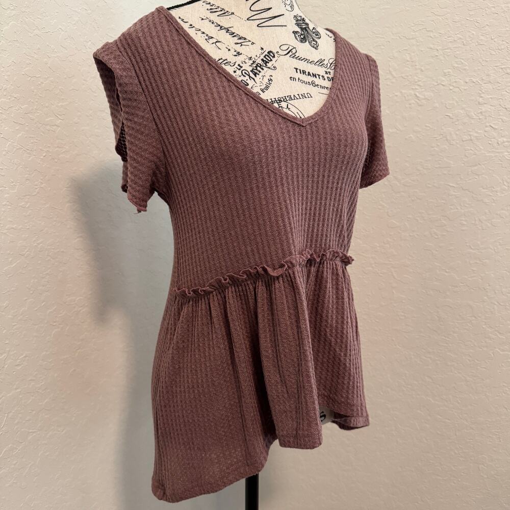 SHEIN Mauve Waffle Knit Peplum Top V-Neck Ruffle Babydoll Blouse Size Large 8/10